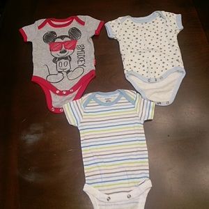 0-3 months onesie bundle